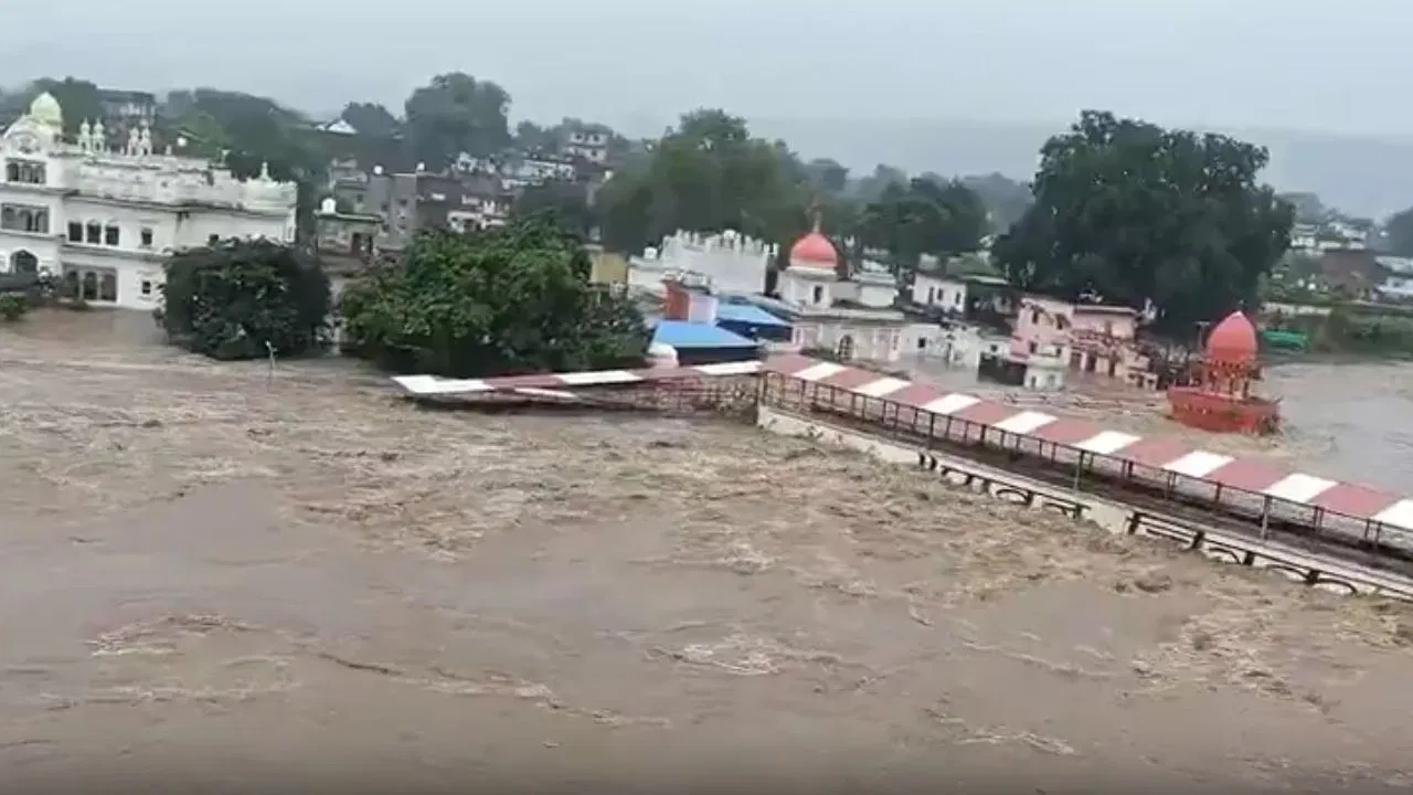Chitrakoot Flood Relief: Help Rebuild the Lives of Stranded Sadhu Saints